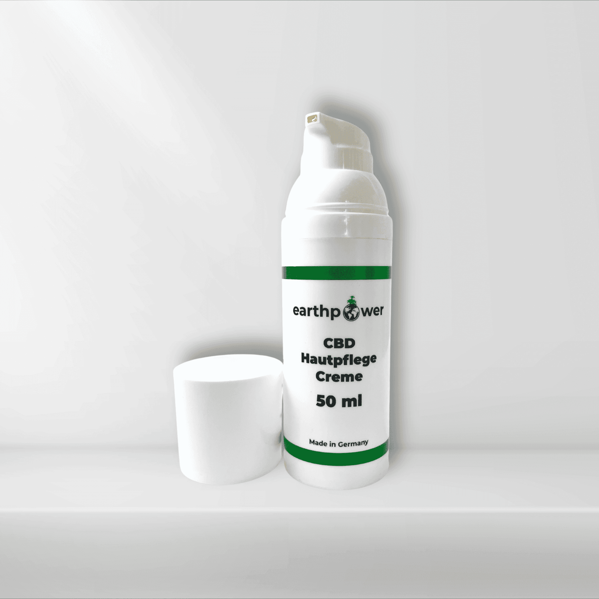 CBD Hautpflege-Creme mit Hanfblatt Vollextrakt